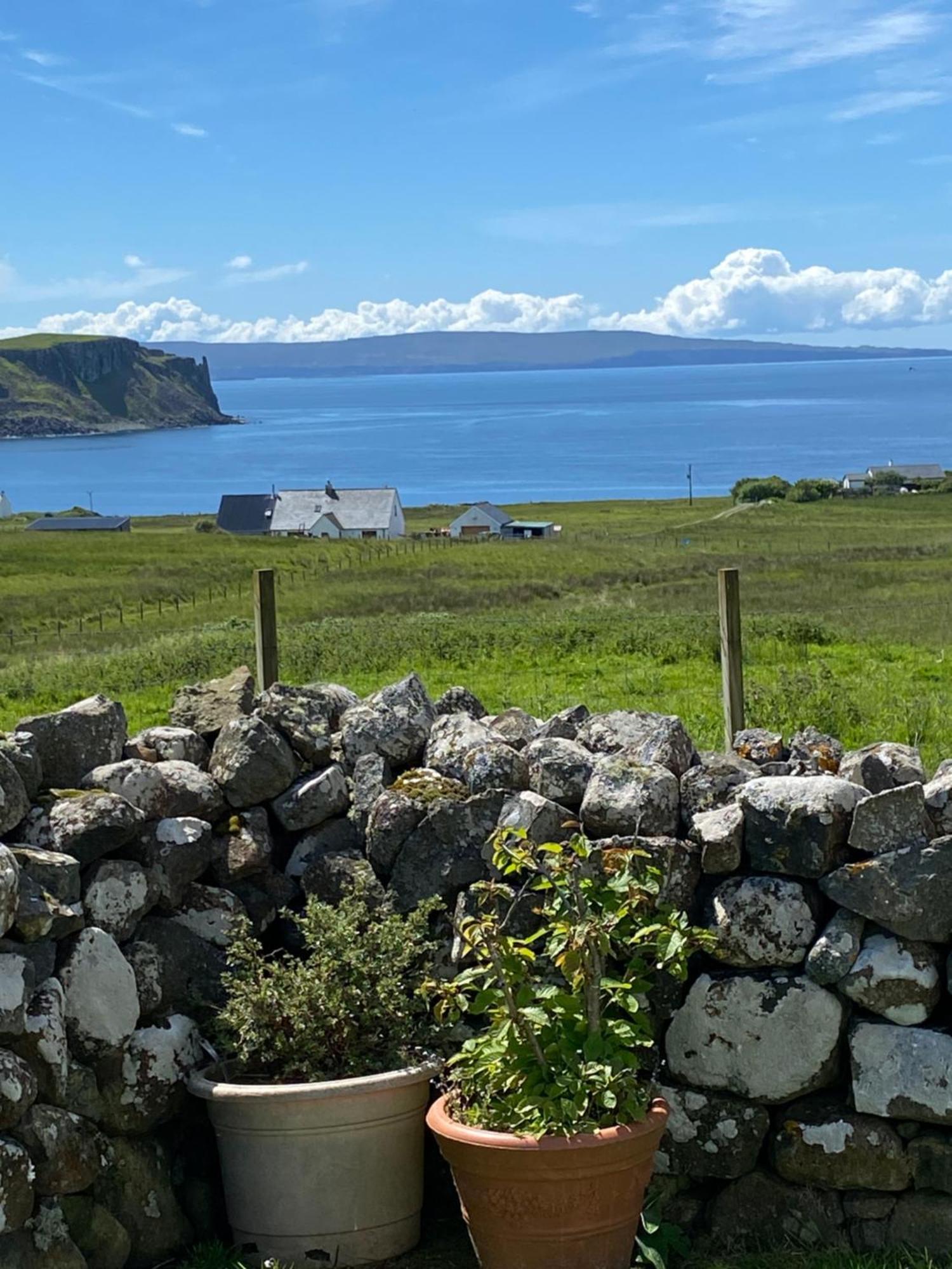 Cnoc Ruaraidh Cottage Kilmuir  Bagian luar foto